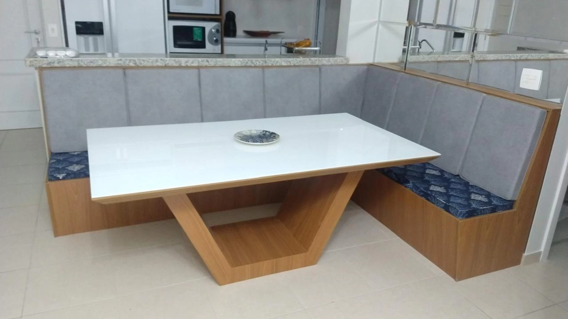 Mesa de Jantar integrada