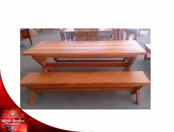 Mesa e bancos de madeira